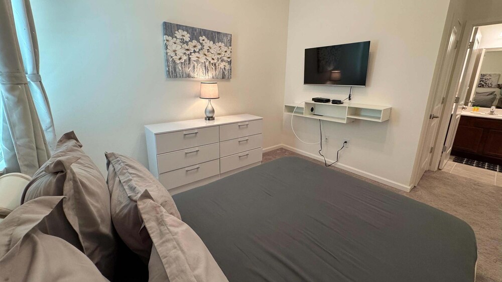 Family Friendly 12bd w Jacuzzi Veranda Palms 4401