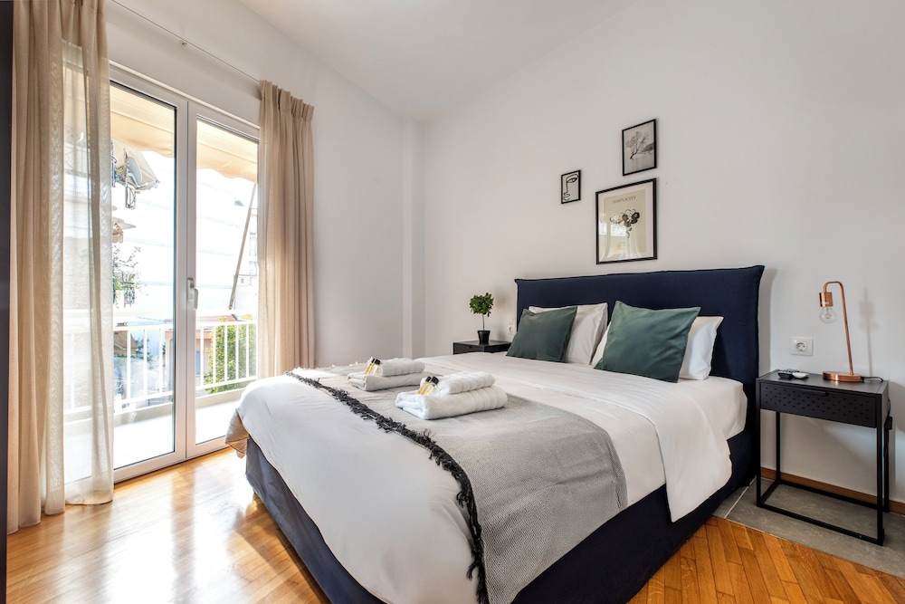 Arco - 2-BR Apt in the Heart of Athens