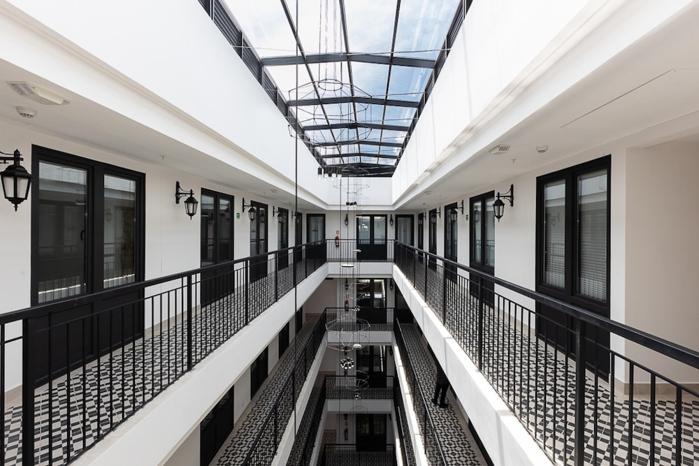The Regal Condo by Acomodo Casco Viejo