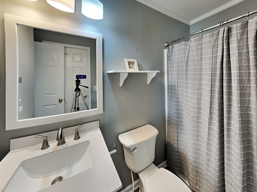 Starfish Escape by Topsail Realty
