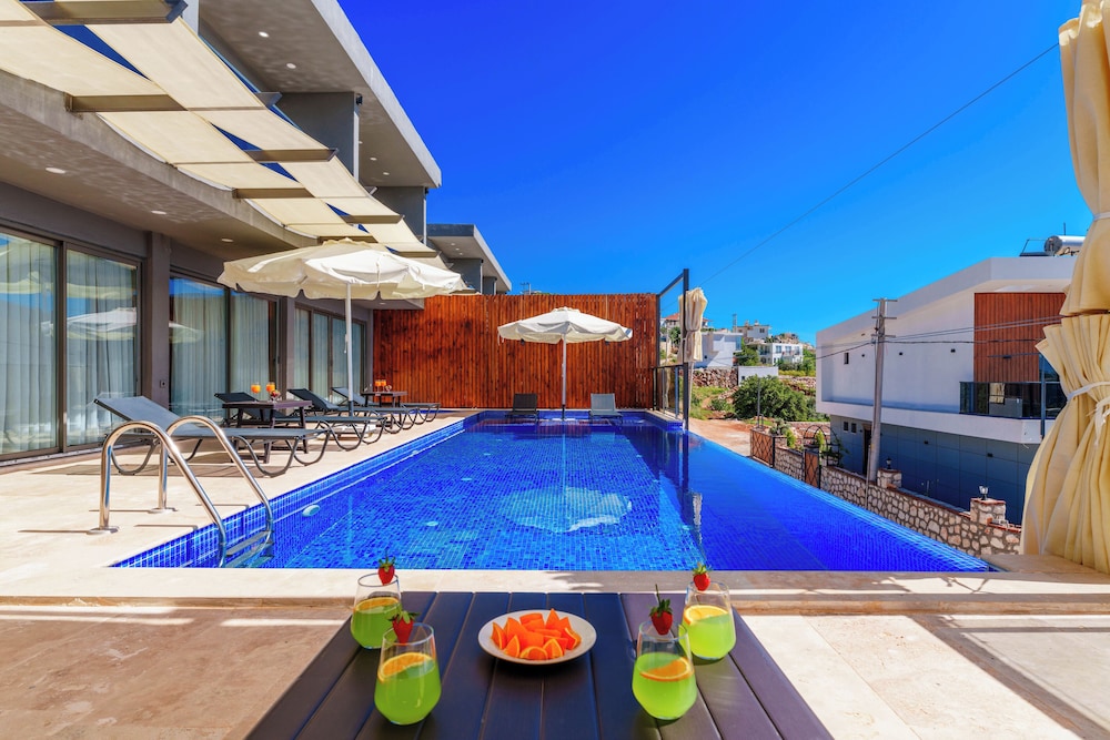 Grand Emora Villas