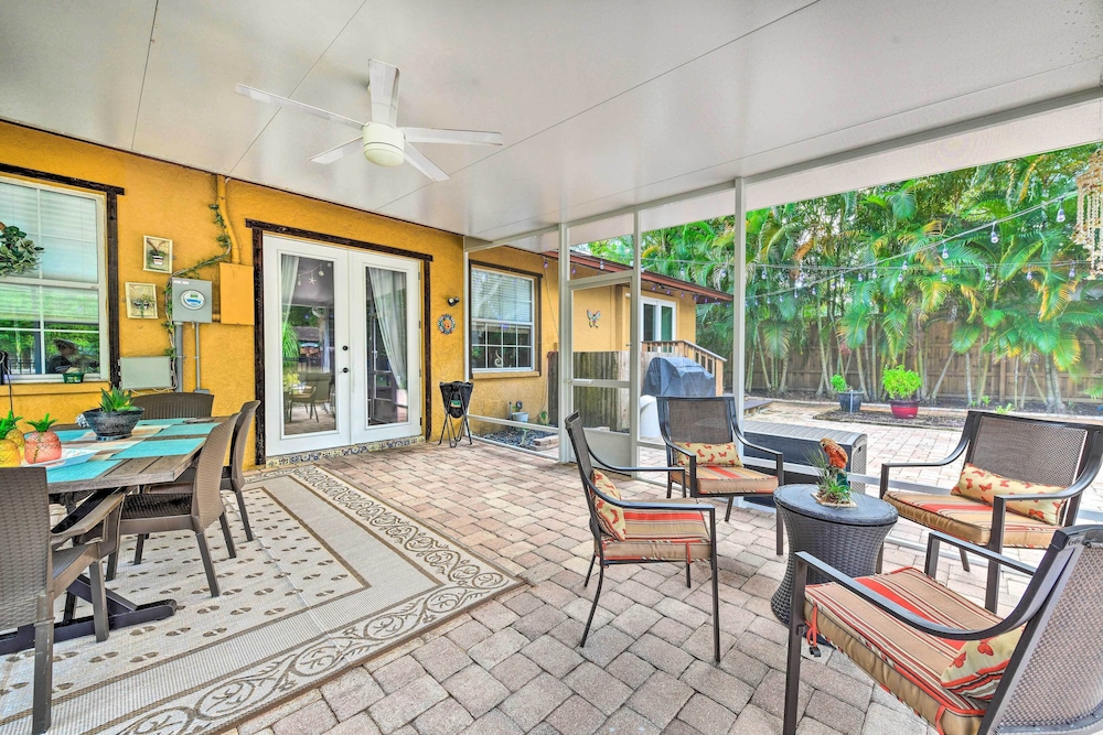 Sarasota Getaway w/ Private Pool & Backyard Oasis!