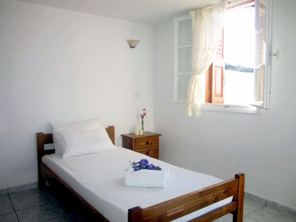 Alonistra Oia Houses photo 4