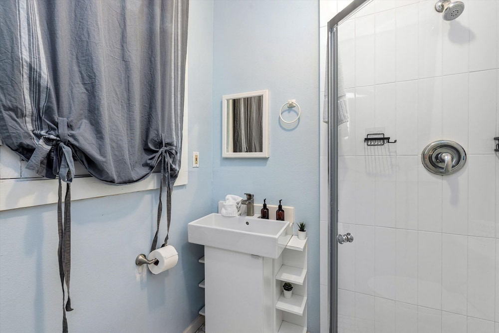 Seas The Breeze 4 Bedroom Home