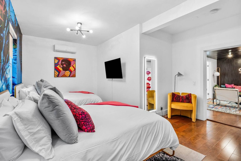 Chic Retreat Heated Pool Floats Close to Beach