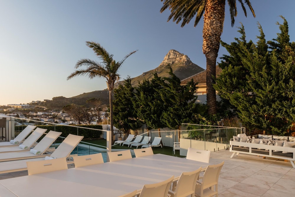 Incredible 6bed w Pool in Camps Bay Villa Galazzio