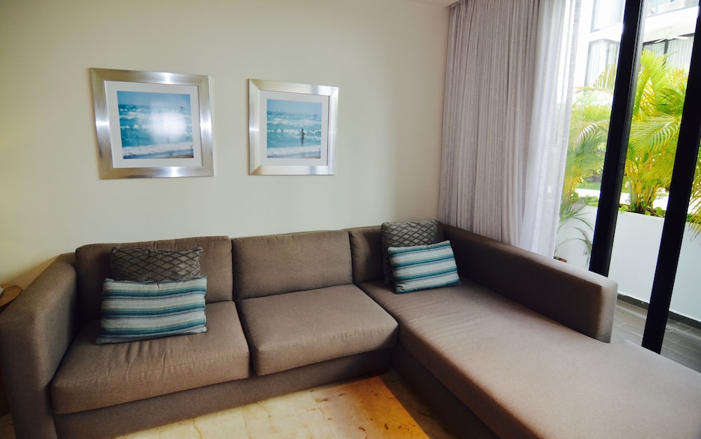 A-Nah Suites Apartamentos by CSR