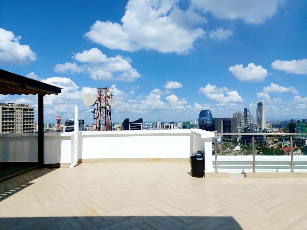 Luxurious Nairobi Condo With Rooftop Pool & Gym