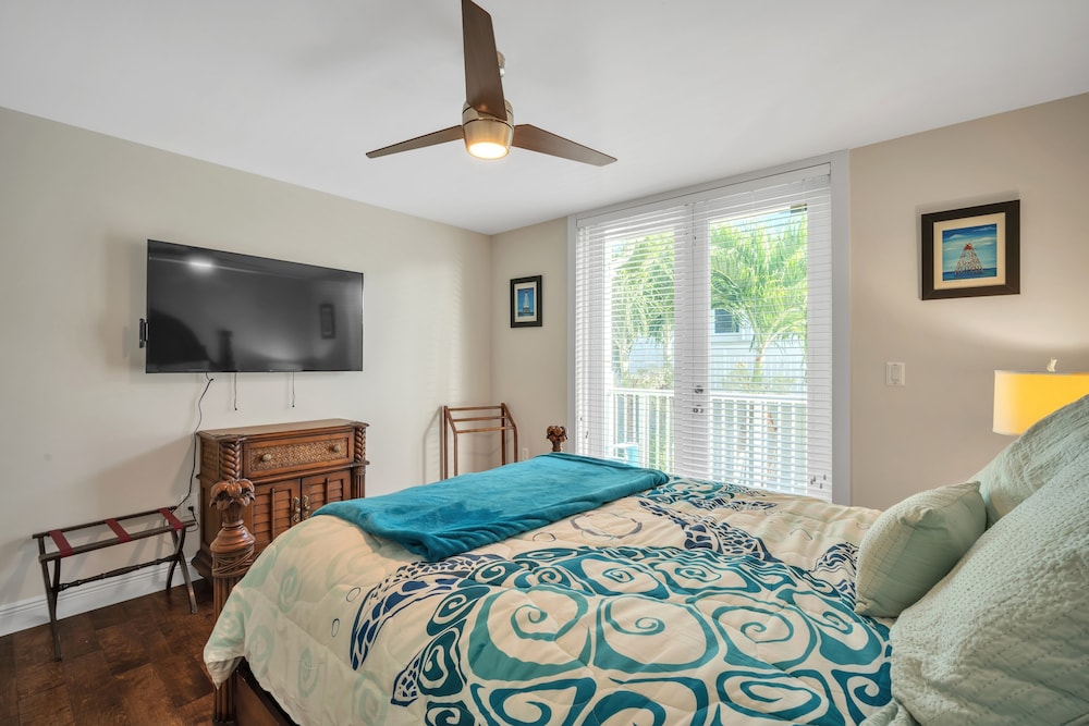 Mojito Breeze Getaway 4 Bedroom Home by Redawning view 3
