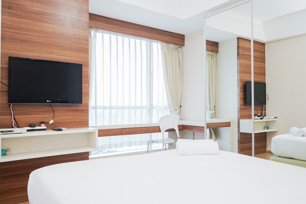 Best Modern and Homey 2BR Apartment at Casa Grande Residence, Jakarta - 23