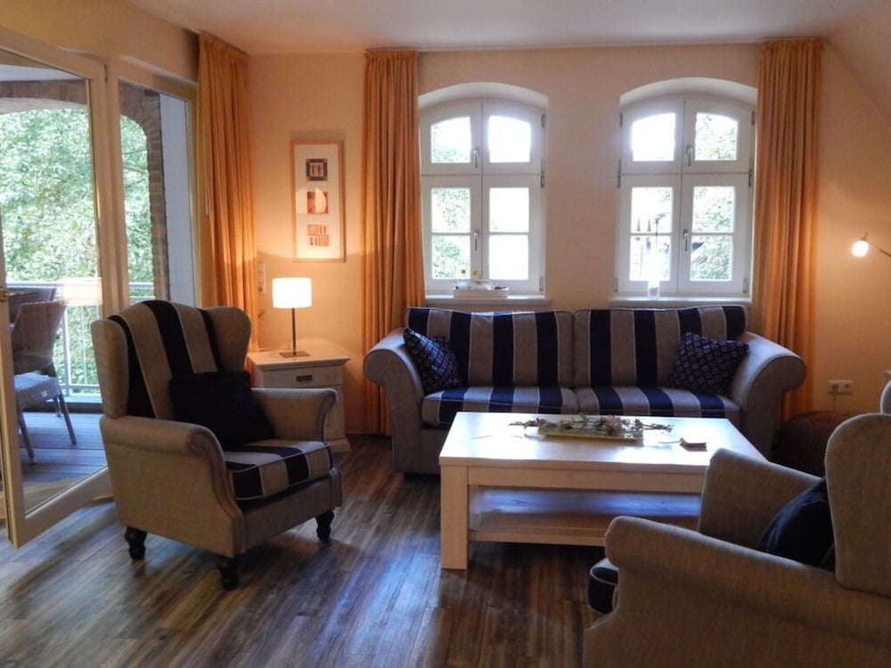 12 Bohler Brise Modern Retreat view 4