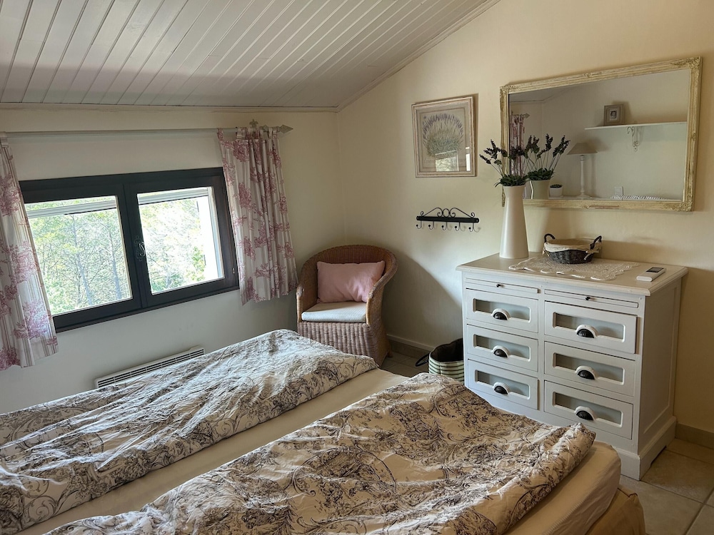Villa in Provence With Private Pool