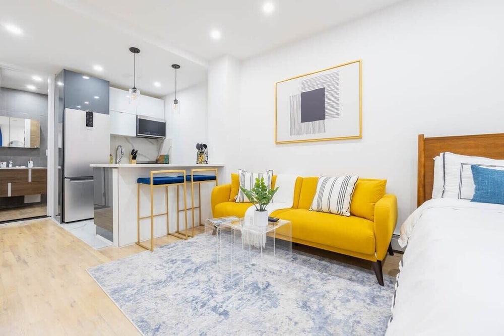 1597 New York Apt