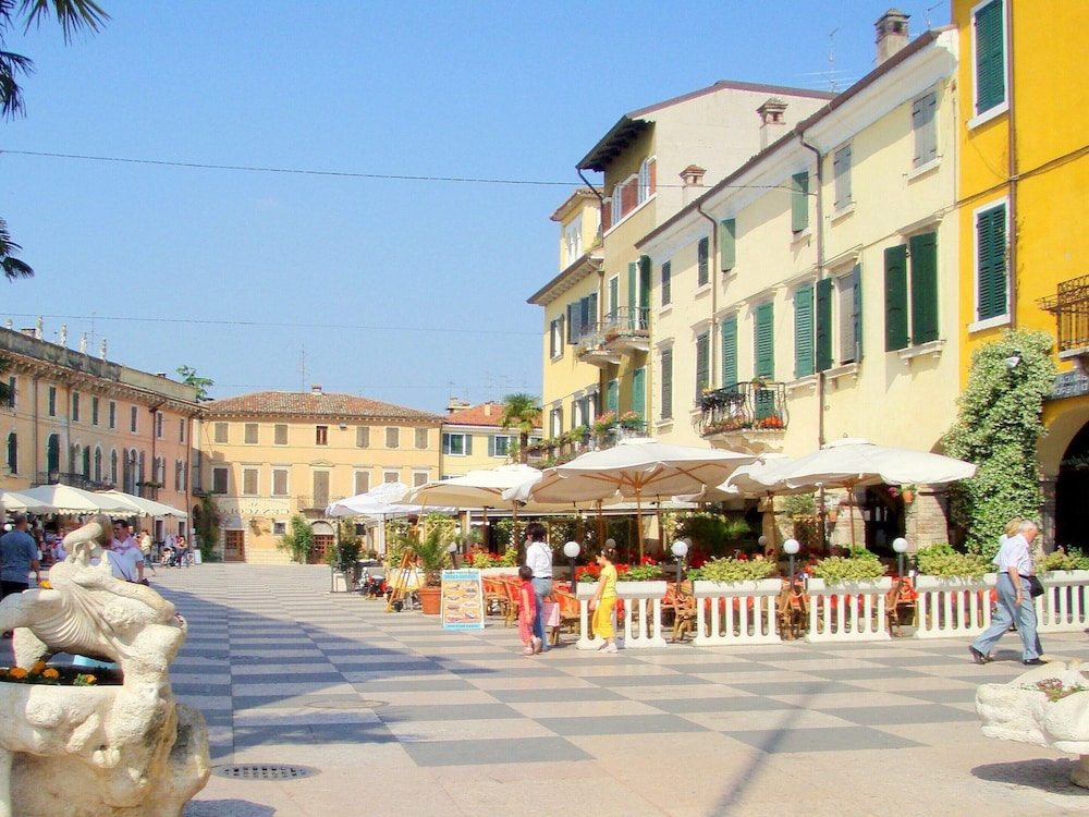 Photo 26