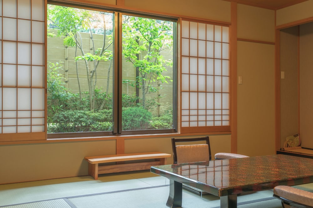 Narashino no sato Gyokusui -6 years or older-