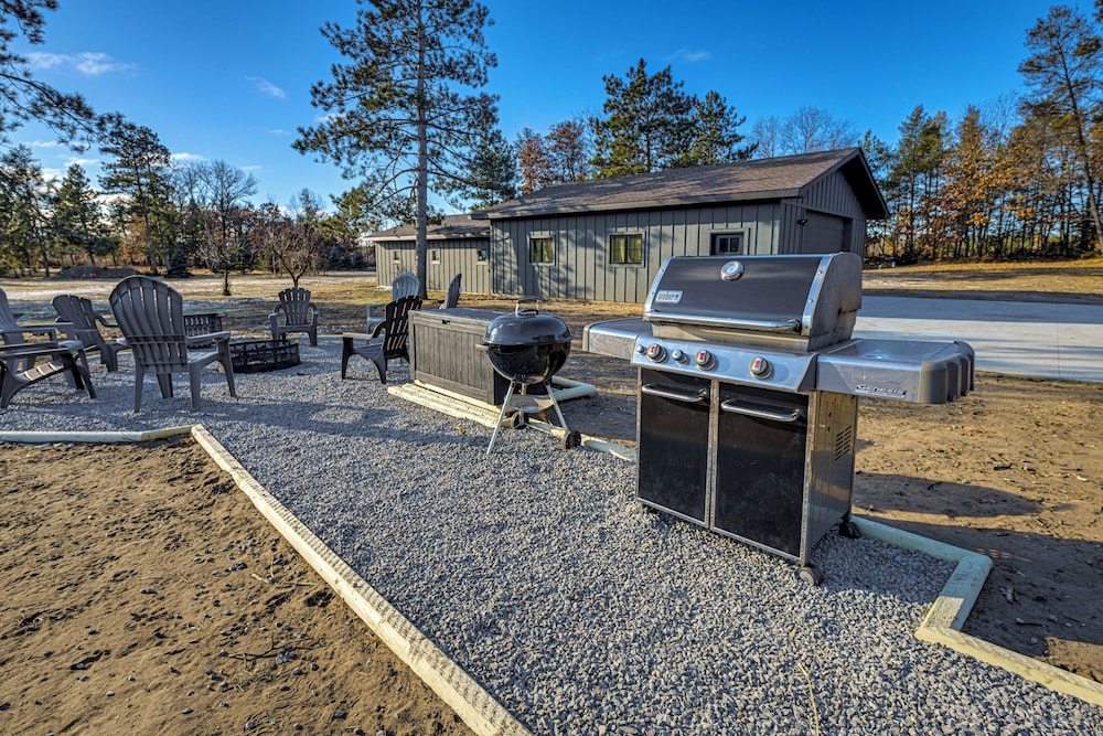 10-acre Property w/ Fire Pit & Grill in Arkdale!