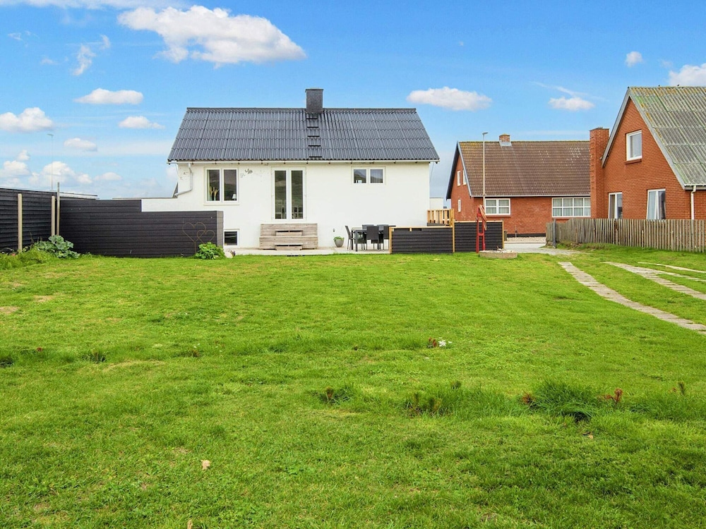 6 Person Holiday Home in Ulfborg view 2
