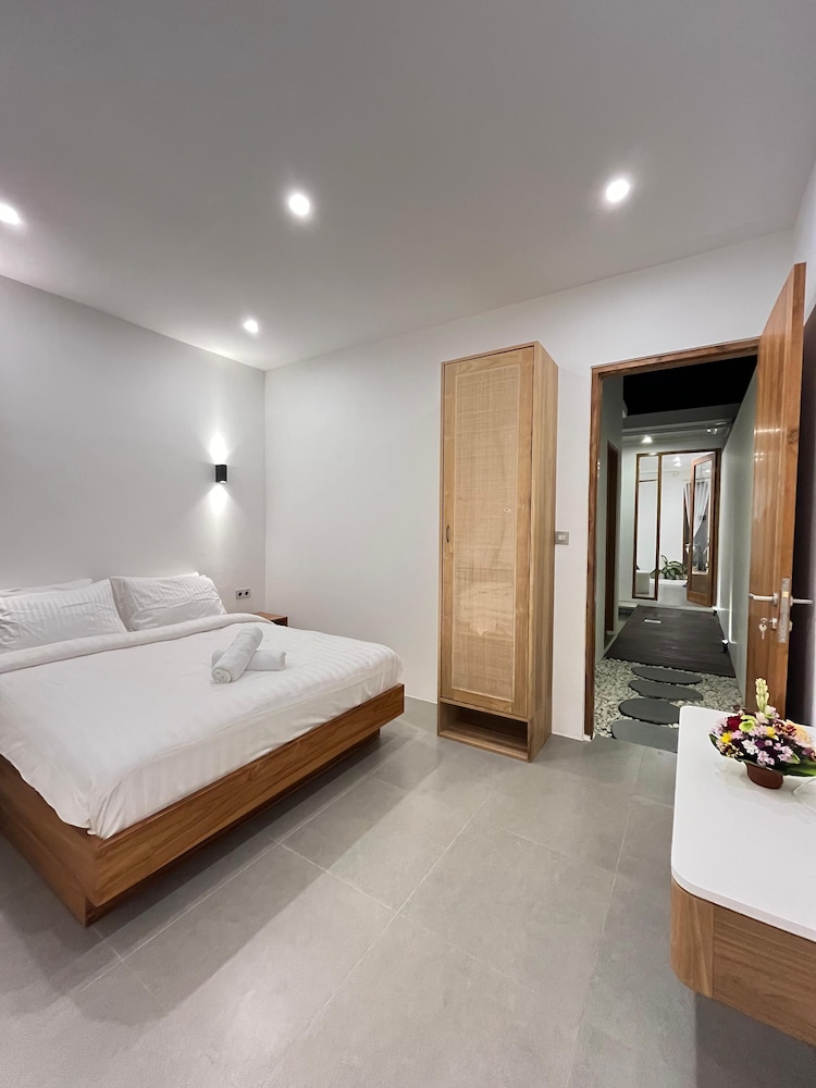 Bougenvile Luxury 2BR Private Seminyak