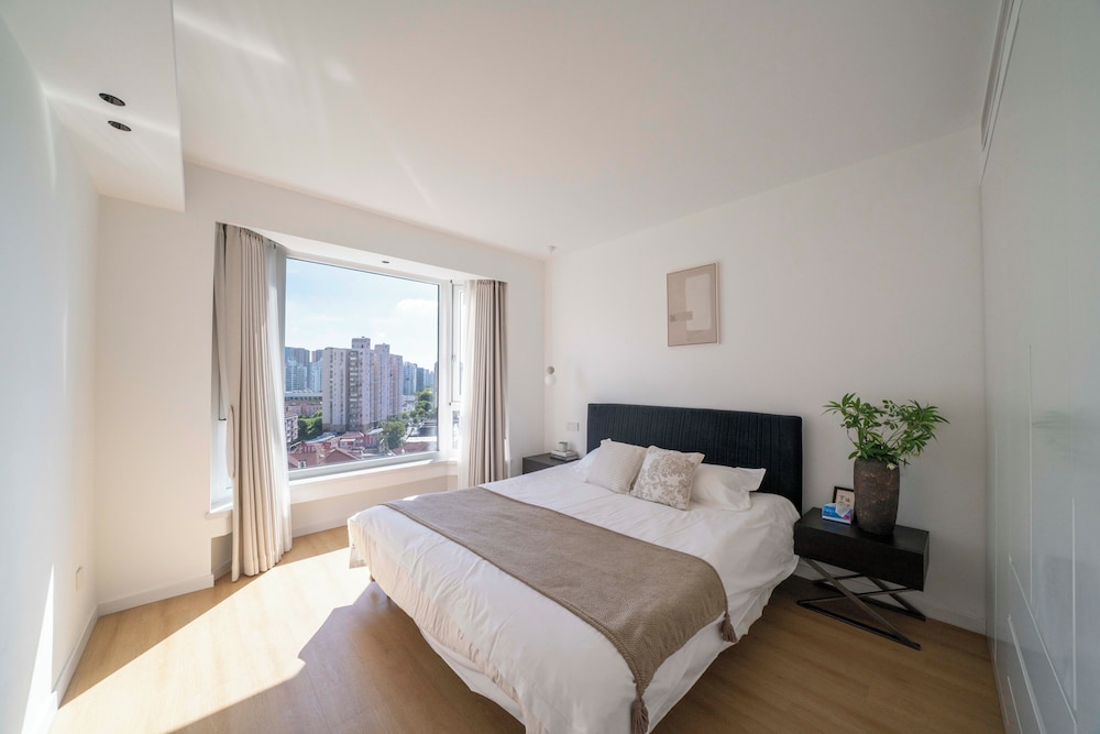 Book and Bed - Xujiahui