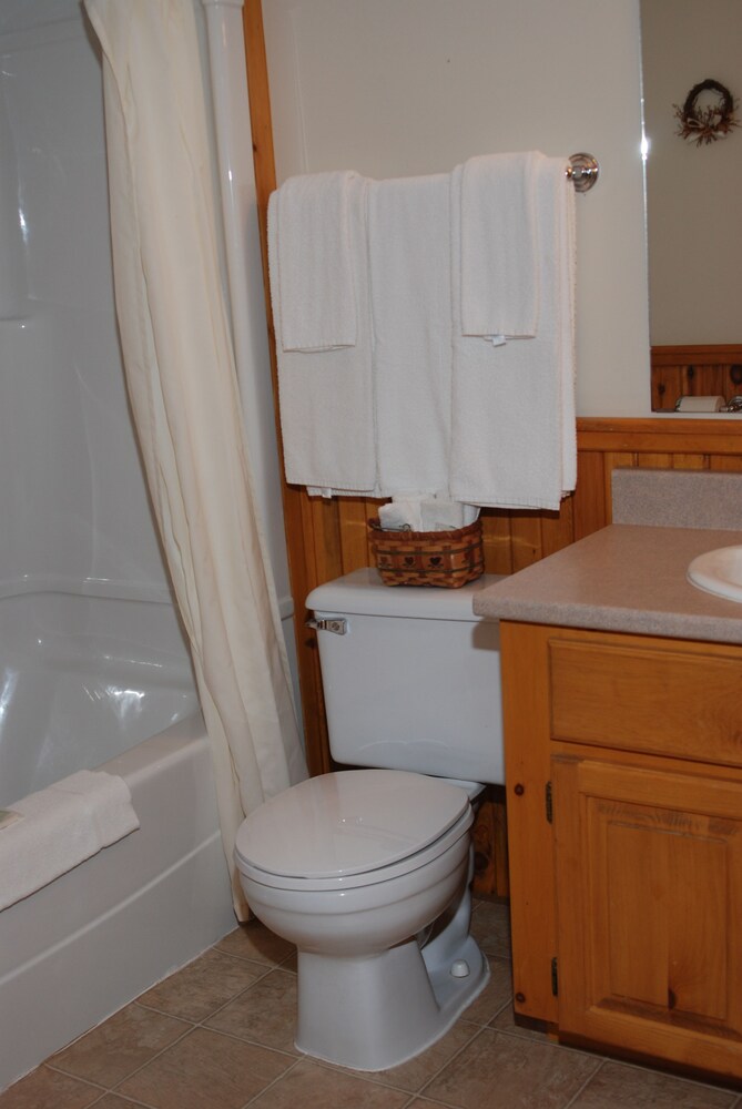 Shining Waters Cottages