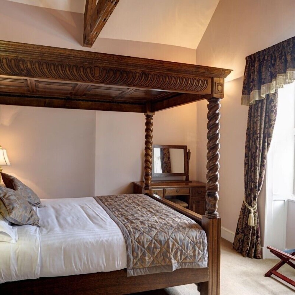 The Brigands Inn