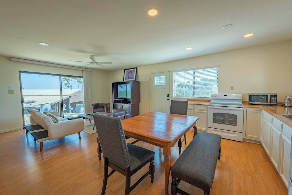 Heartview Cottage