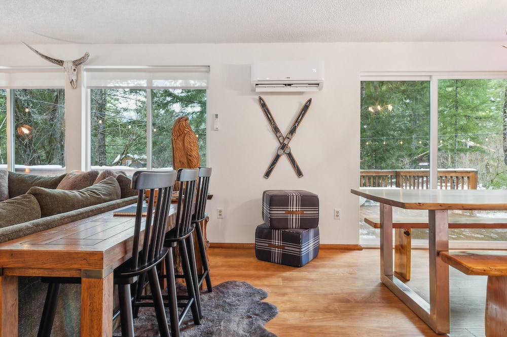 Packshack - Cozy Ski Cabin Mins From White Pass 2 Bedroom Home