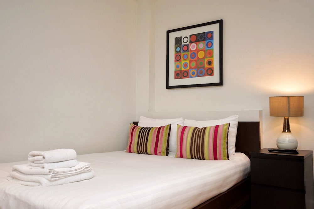 Princes Square Serviced Apartments by Concept Apartments