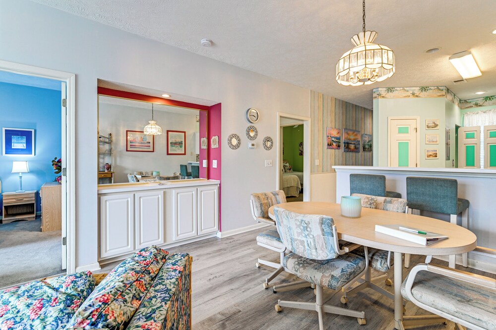 4 Mi to Ocean: Myrtle Beach Condo w/ Resort Perks