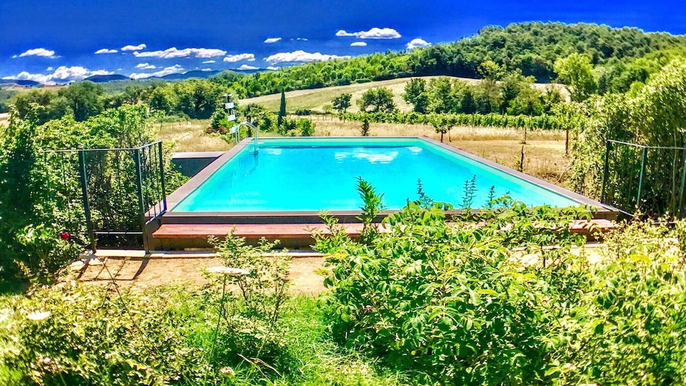 Ecstatic Views all Around - Villa, Pool Plus Grounds - Pool House - 12 Guests view 4