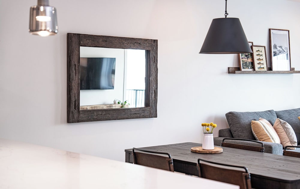 The Selkirk House by Revelstoke Vacations