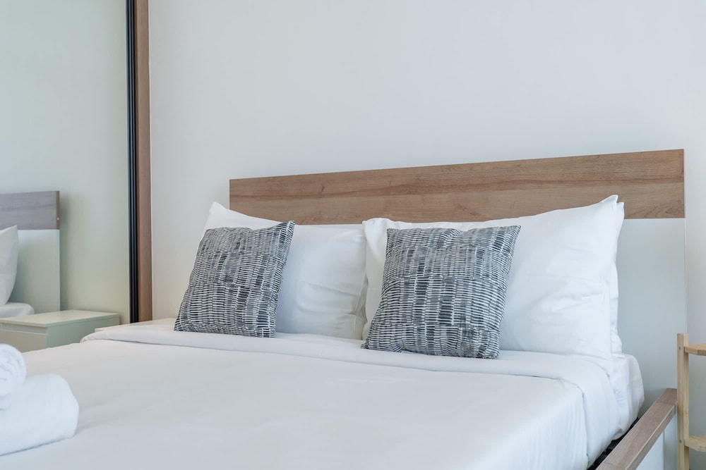 A Superb and Amazing Studio in Binghatti Lavender With Balcony