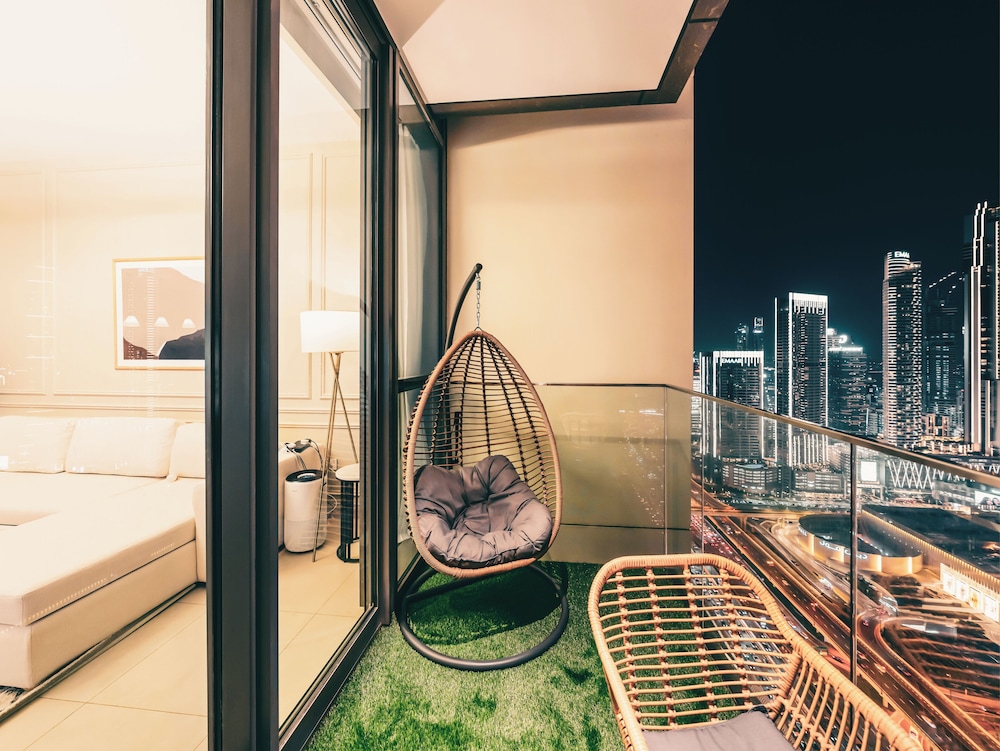 High Floor Burj Views over Dubai Mall