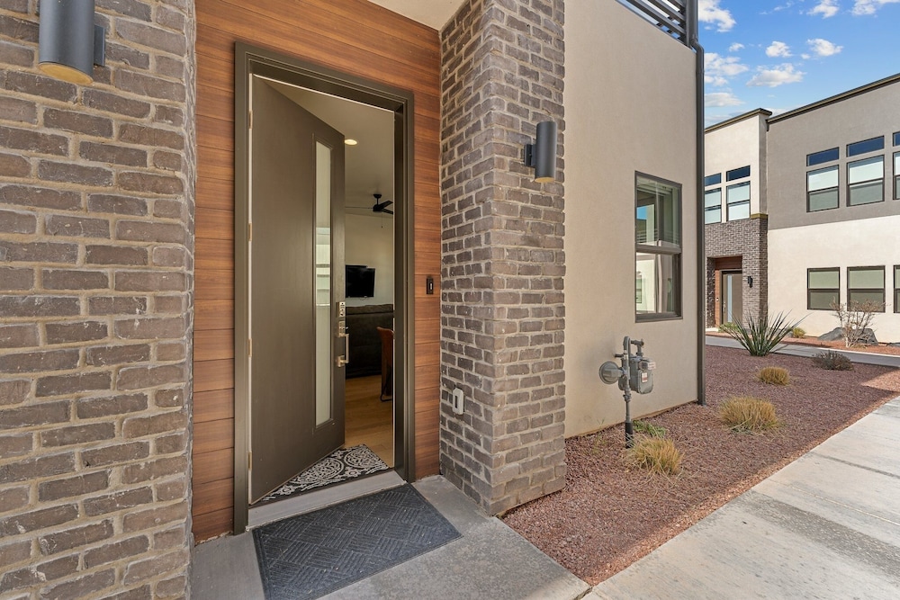 Villa #24 At Bloomington Country Club 4 Bedroom Townhouse