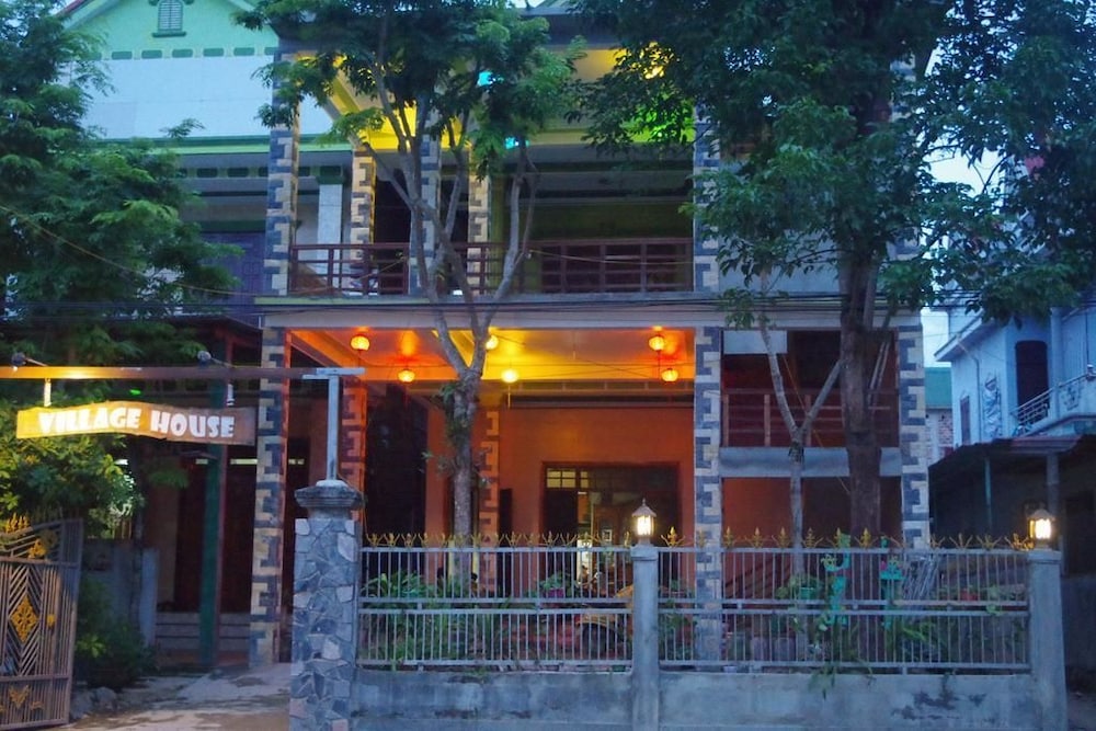 Village House - Hostel
