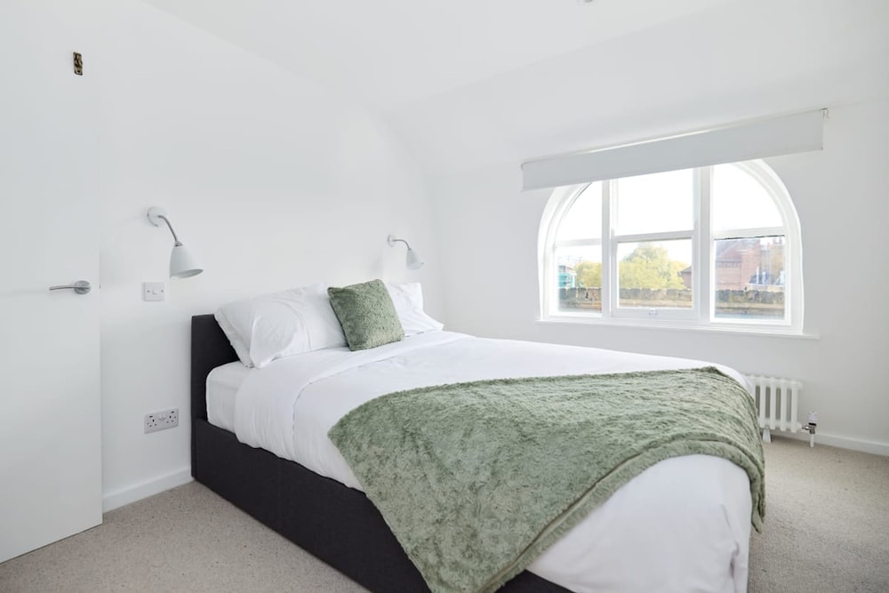 The Kennington Wonder - Bright 2bdr Flat With Rooftop Terrace