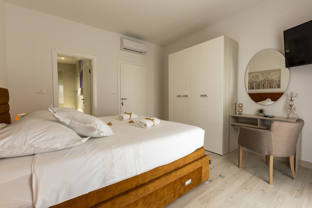 Villa Romance view 2