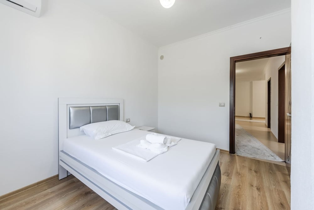 Hometown Apartment 2