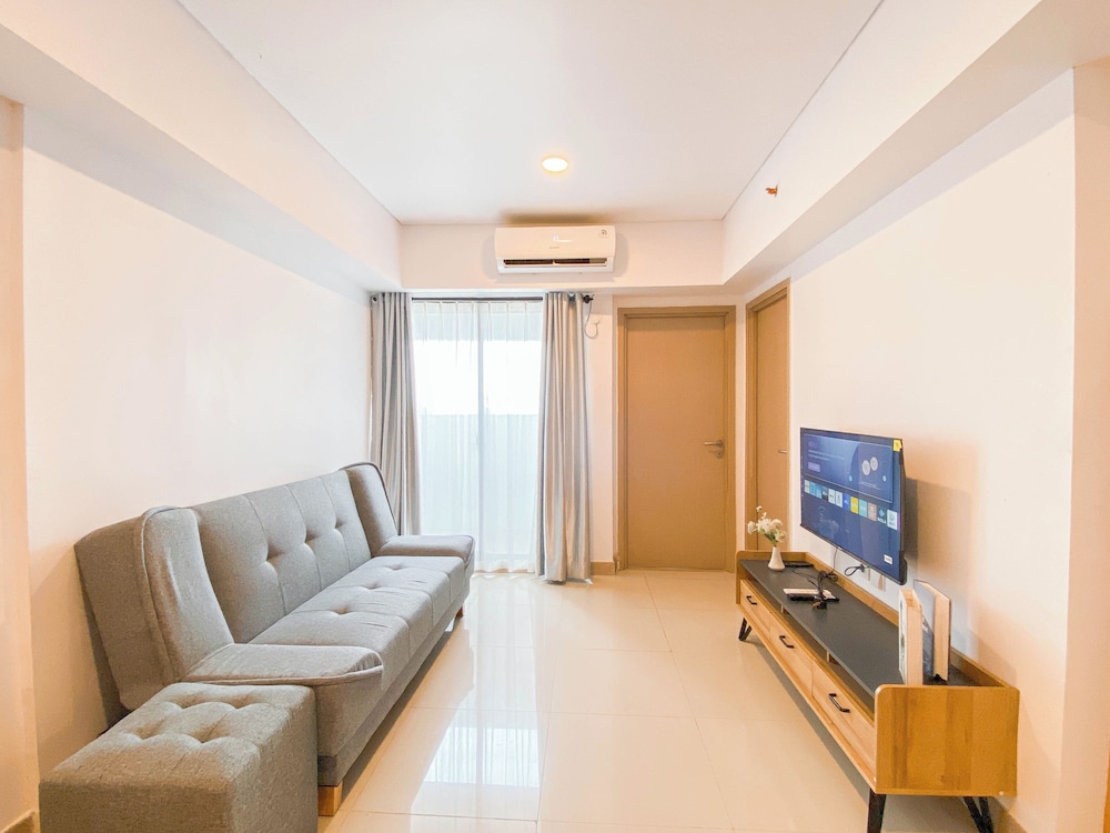 Comfort And Simply Look 2Br At Meikarta Apartment