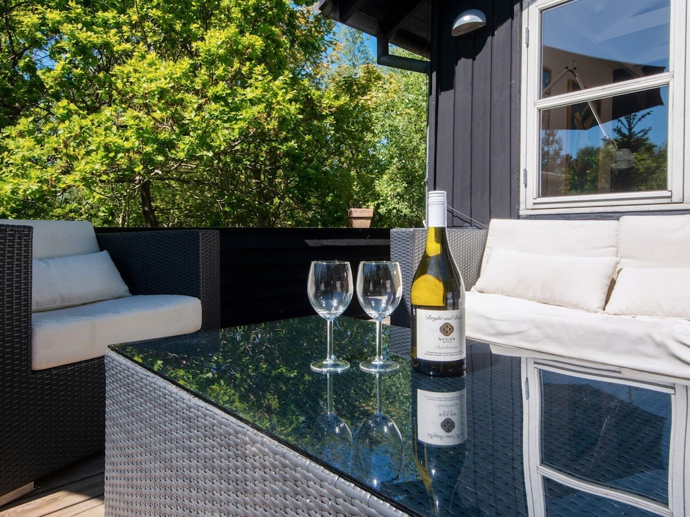 6 Person Holiday Home in Grenaa