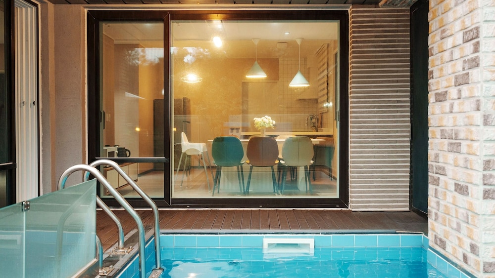 Gyeongju Sky Flower Astro Pool Villa