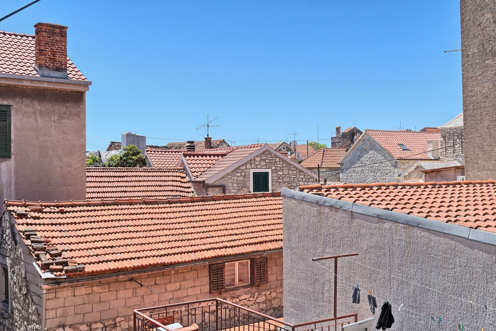 Vialeromadodici Rooms & Apartments