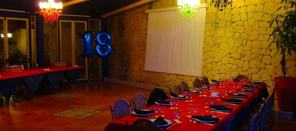 meeting & event spaces