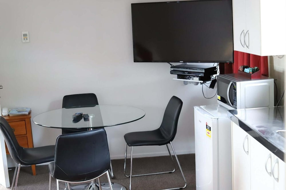 Avana Suites