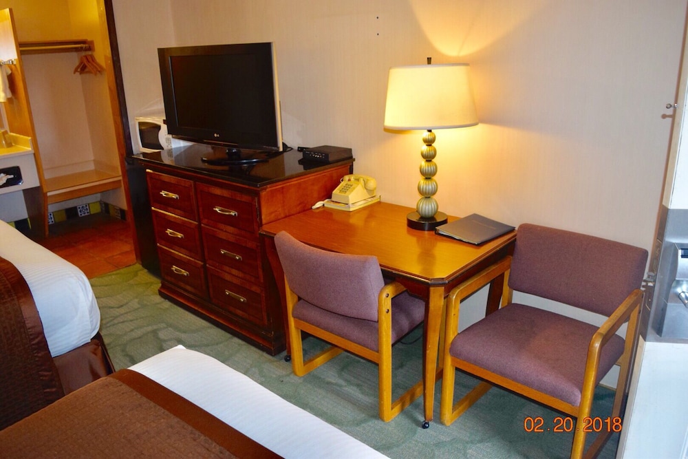 Baker City Vacations - Eldorado Inn Baker City - Property Image 33