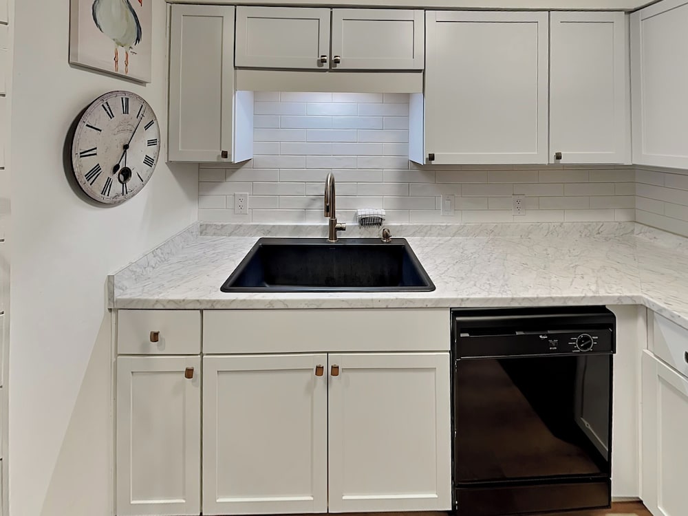 Fantasea Cove by Silver Sands Vacation Rentals