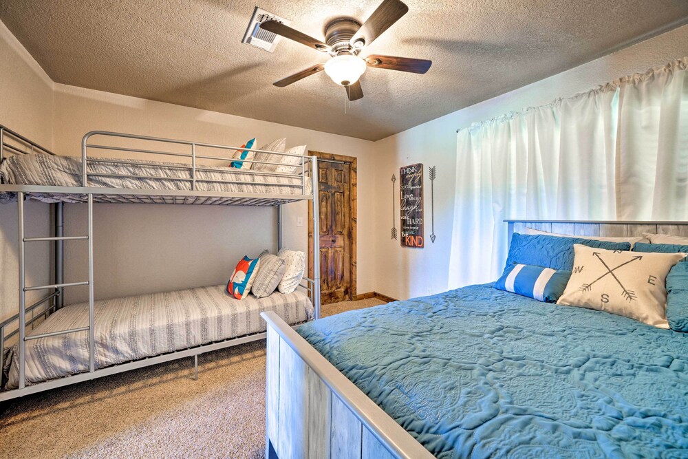 McAlester Vacations - Mcalester Cottage w/ 30 Private Acres  Ponds! - Property Image 2