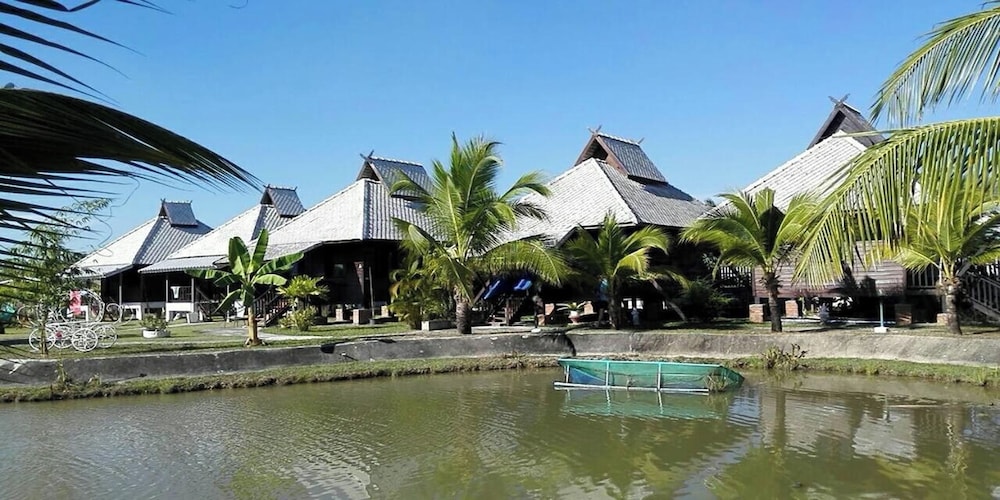 The Forest Hill Cafe & Homestay