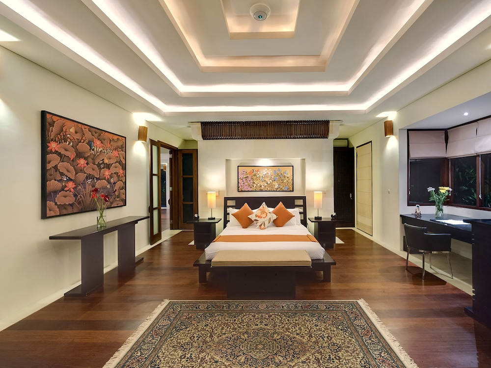 Mandalay Villas