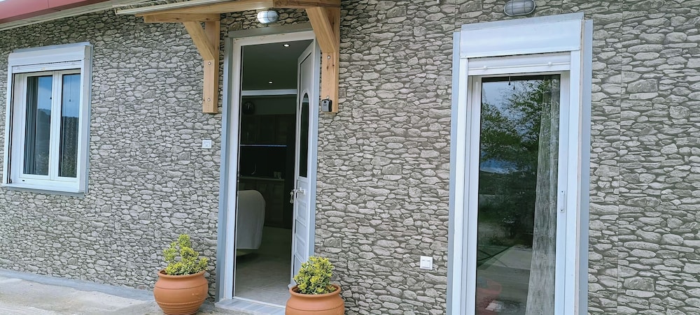SkyFrame Apartments